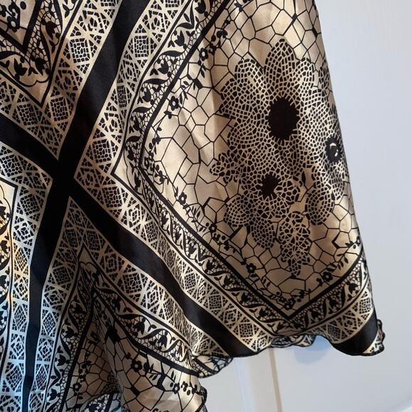 Silk Empire Top - Picture 4 of 9